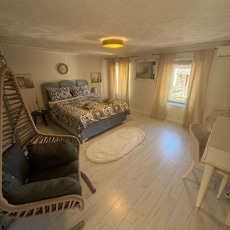 Apartment With Garden Hanja Mostar Zewnętrze zdjęcie
