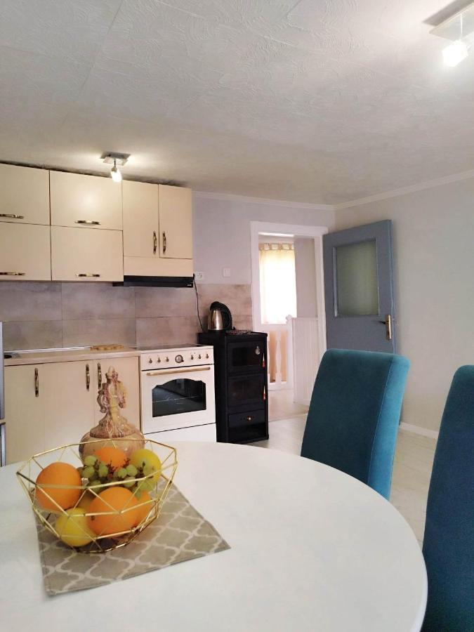 Apartment With Garden Hanja Mostar Zewnętrze zdjęcie